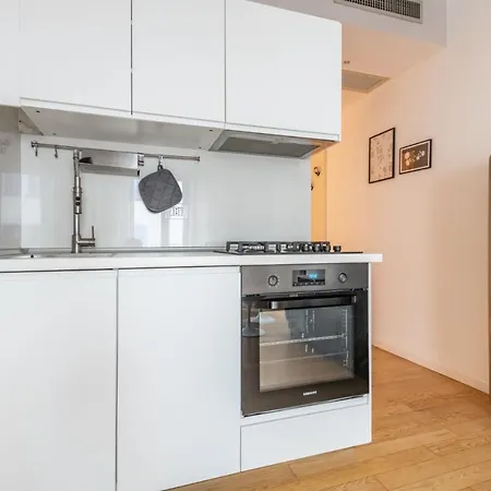 Easylife - Sofisticato Monolocale Con Terrazzino Nel Cuore Di Porta Venezia * Milánó